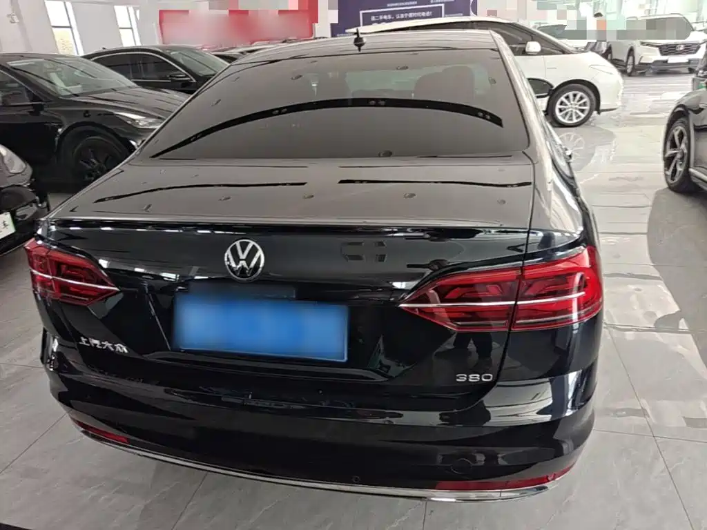 Volkswagen Phideon — фото 5