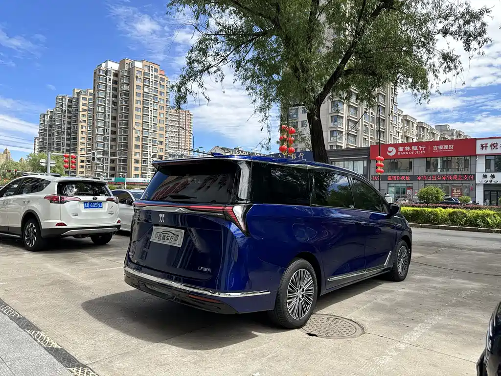 Buick GL8 Hybrid — фото 4