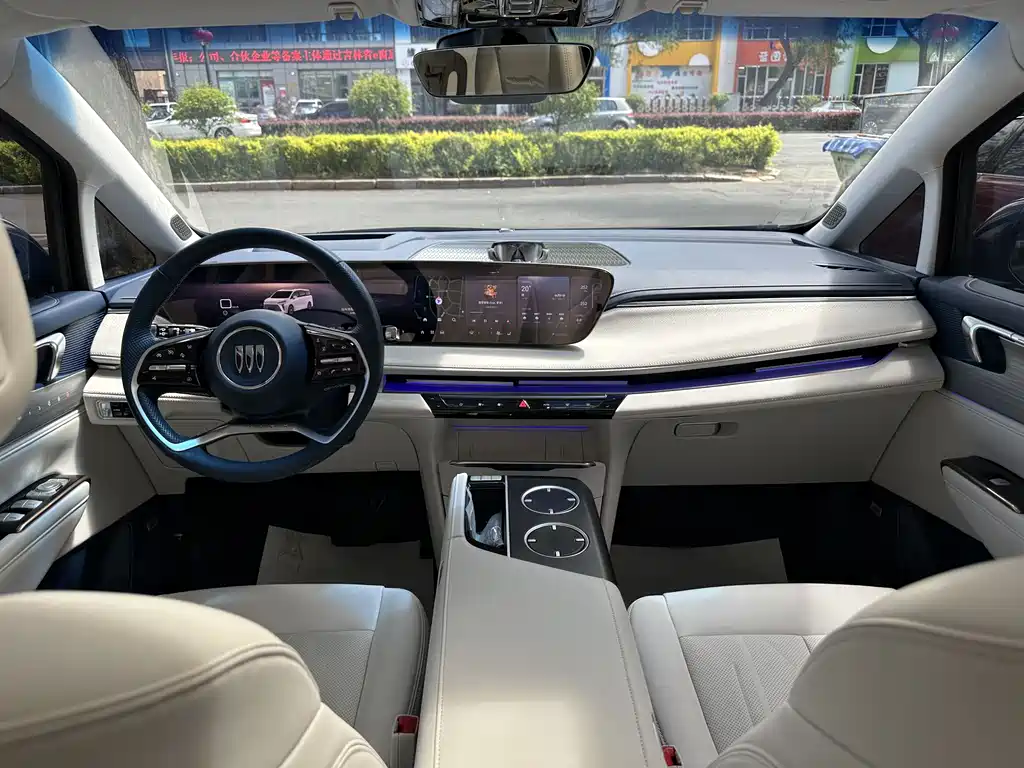 Buick GL8 Hybrid — фото 7