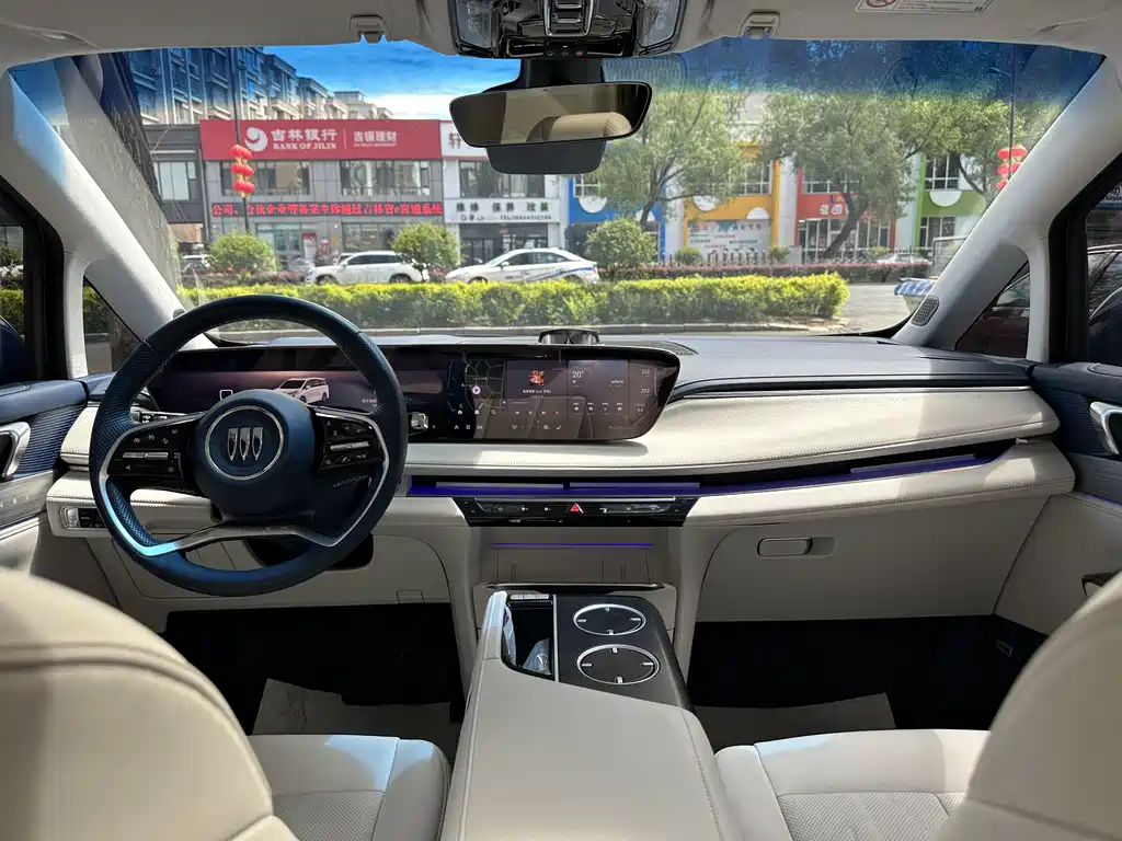 Buick GL8 Hybrid — фото 8