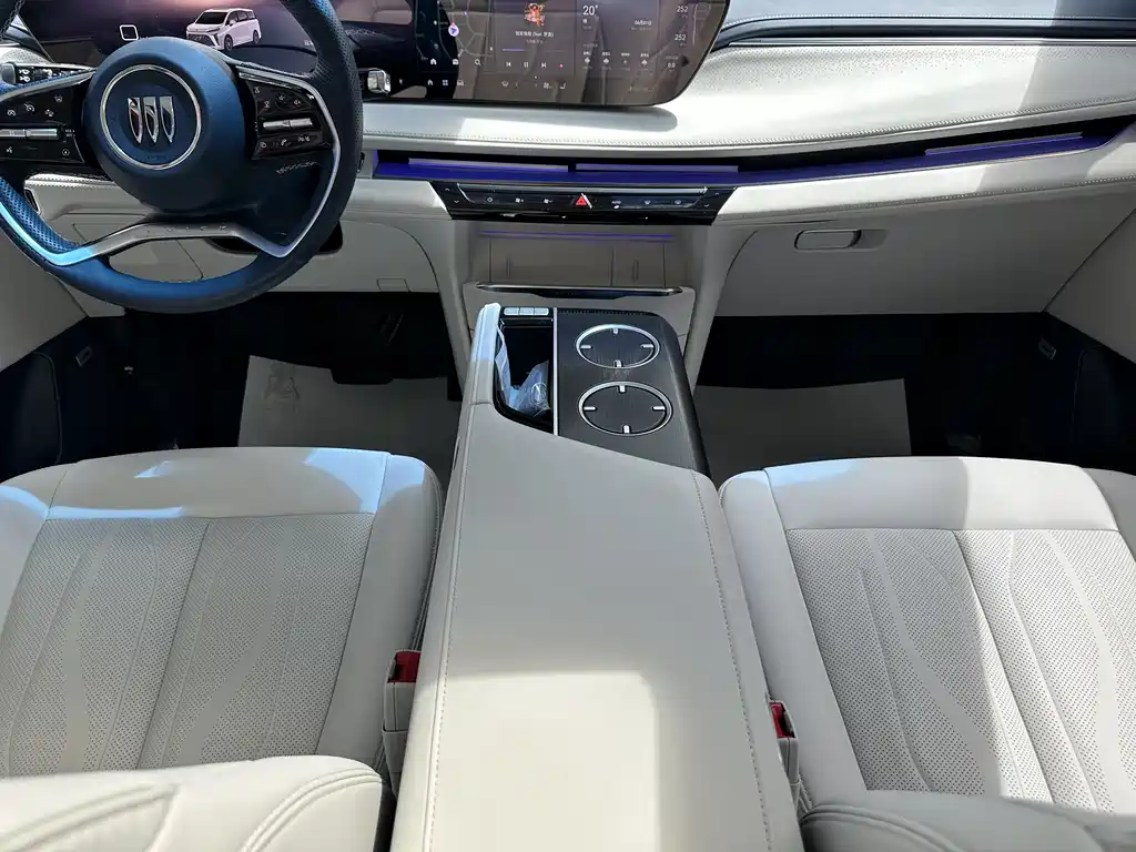 Buick GL8 Hybrid — фото 9