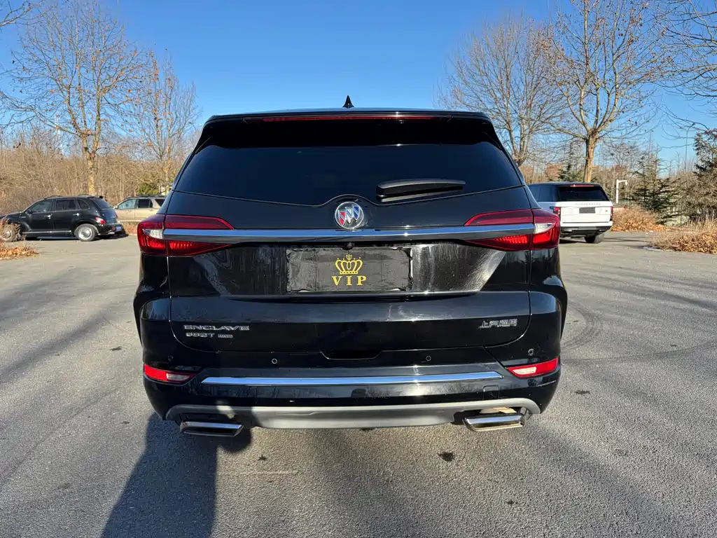 Buick Enclave — фото 24