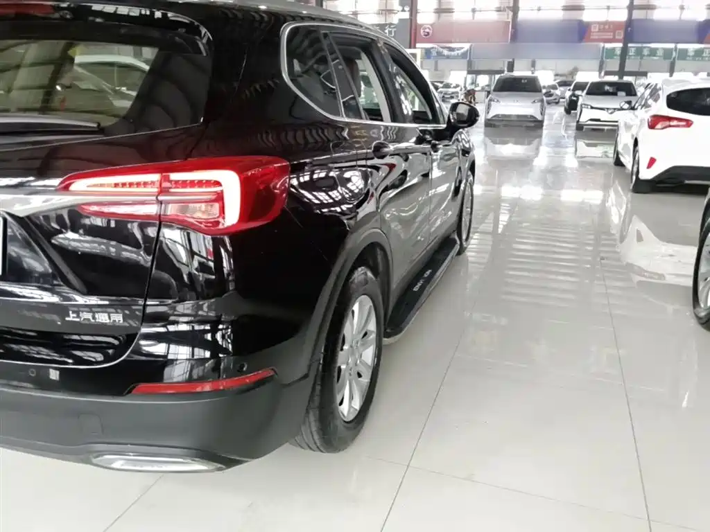 Buick Envision Plus — фото 8
