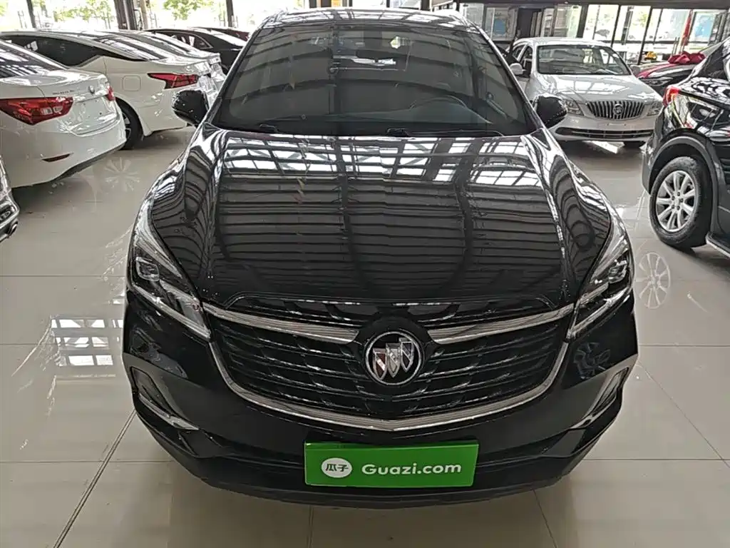 Buick Envision Plus — фото 3
