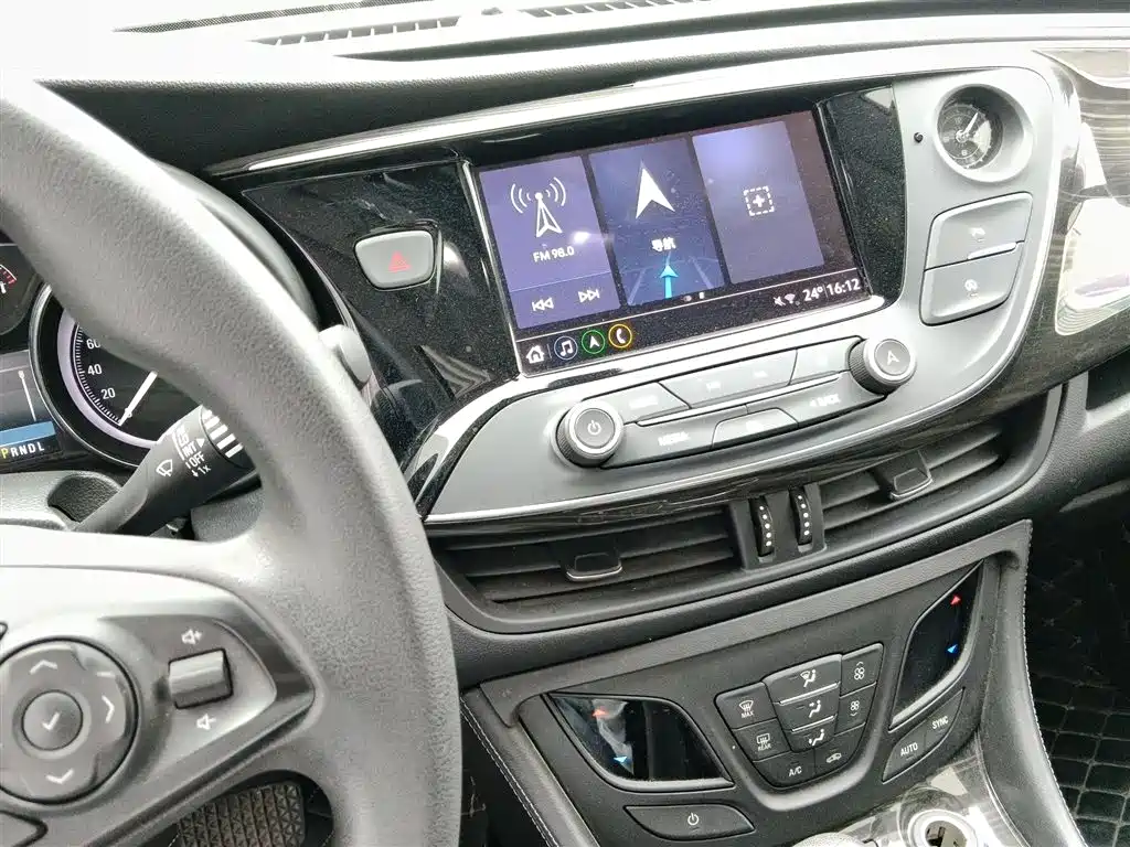 Buick Envision Plus — фото 13