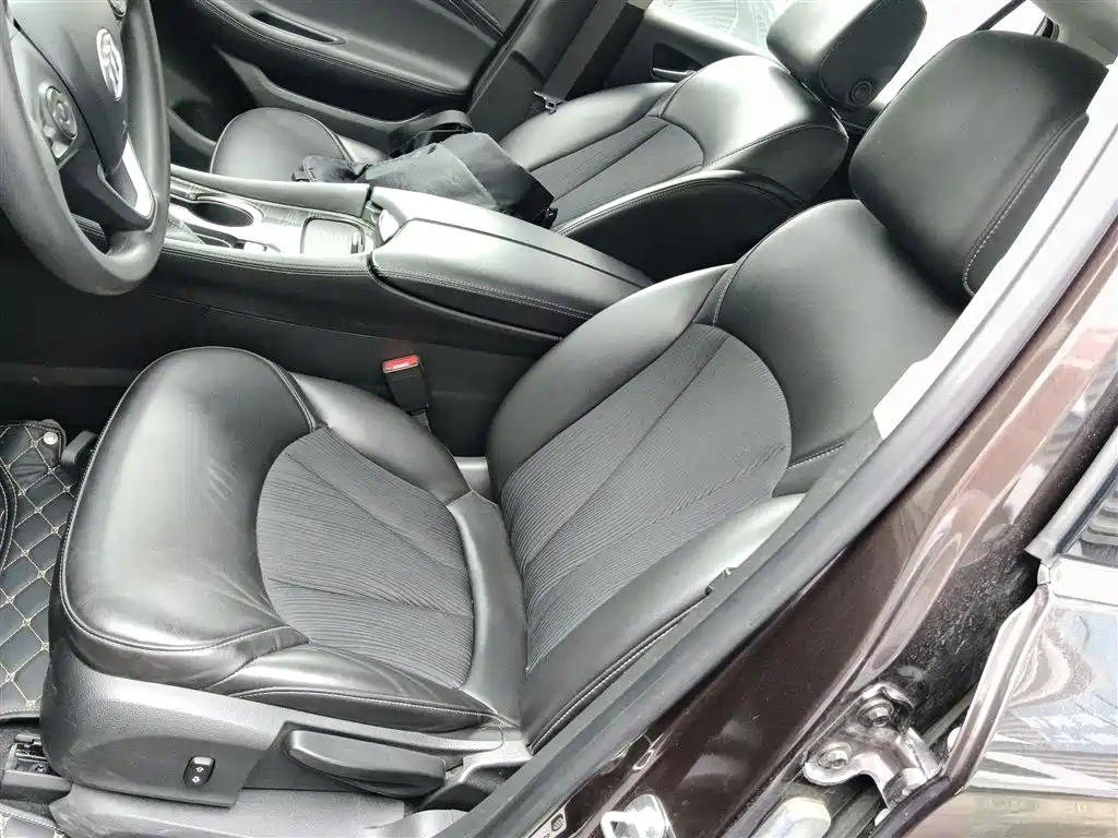 Buick Envision Plus — фото 15