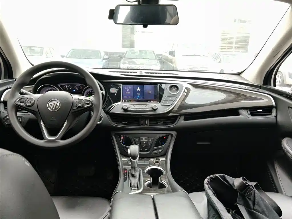 Buick Envision Plus — фото 10