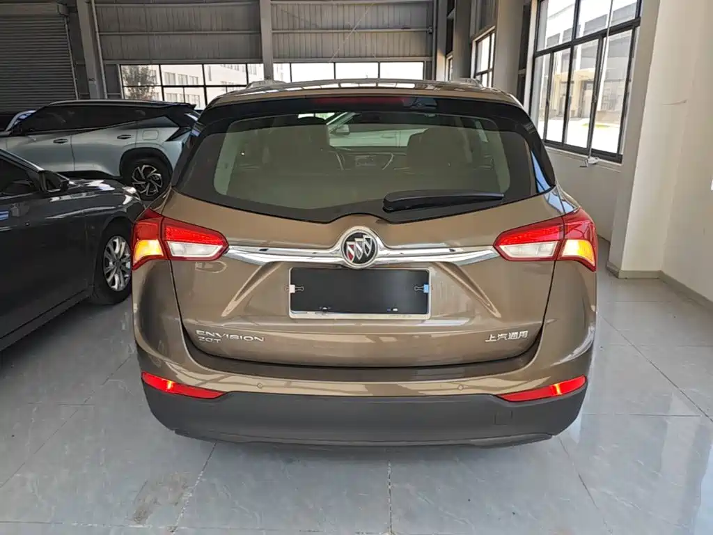 Buick Envision Plus — фото 6