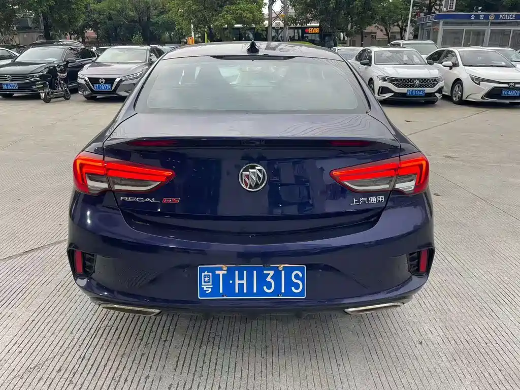 Buick Regal — фото 5
