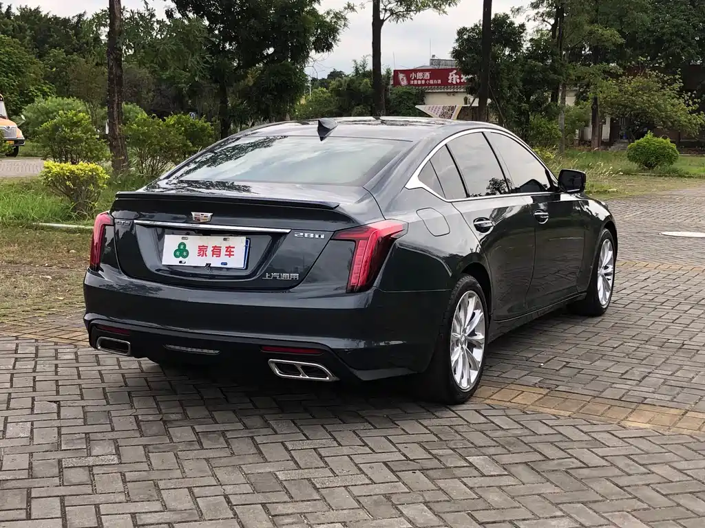 Cadillac CT5 — фото 9