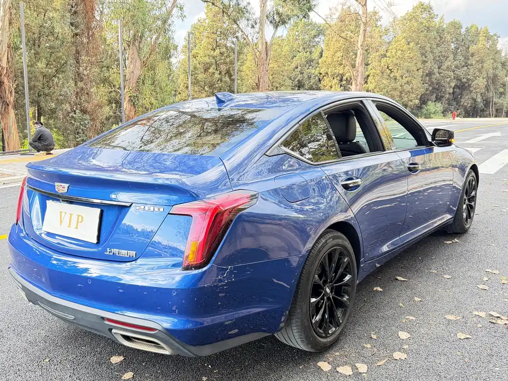 Cadillac CT5 — фото 23