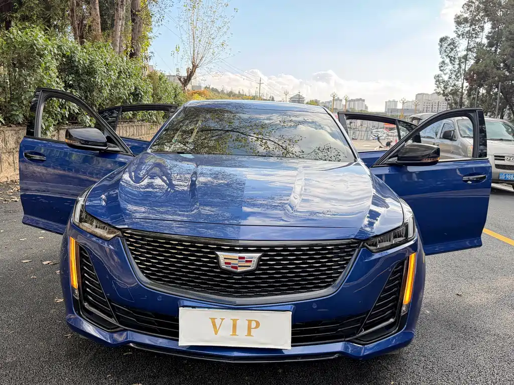Cadillac CT5 — фото 4