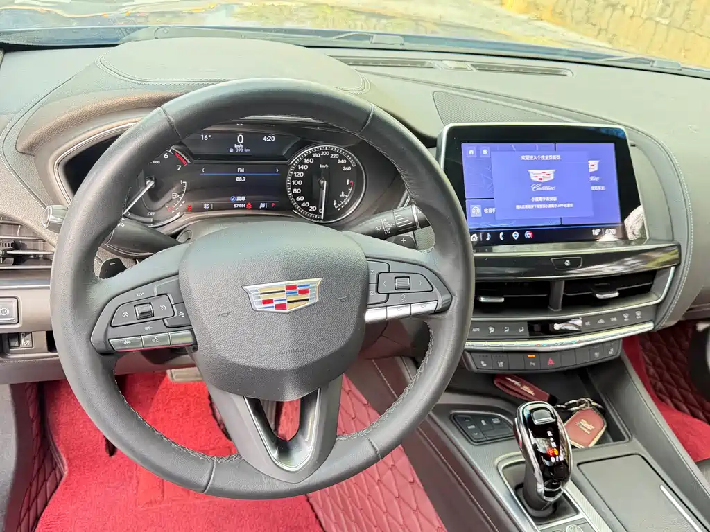 Cadillac CT5 — фото 7
