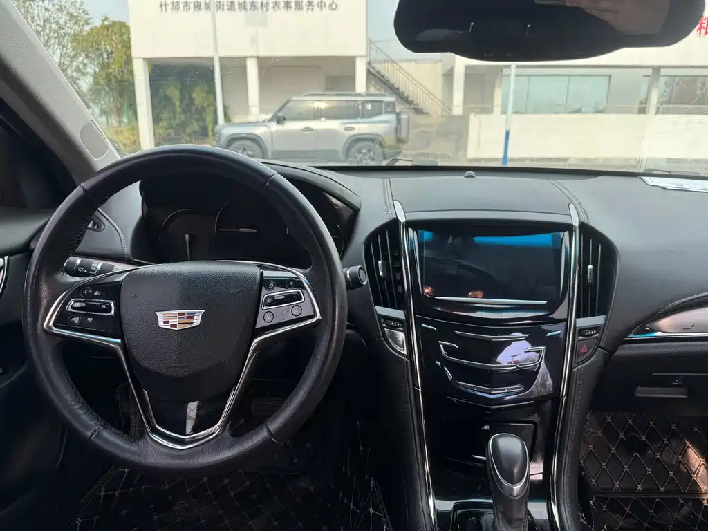 Cadillac ATS-L — фото 17