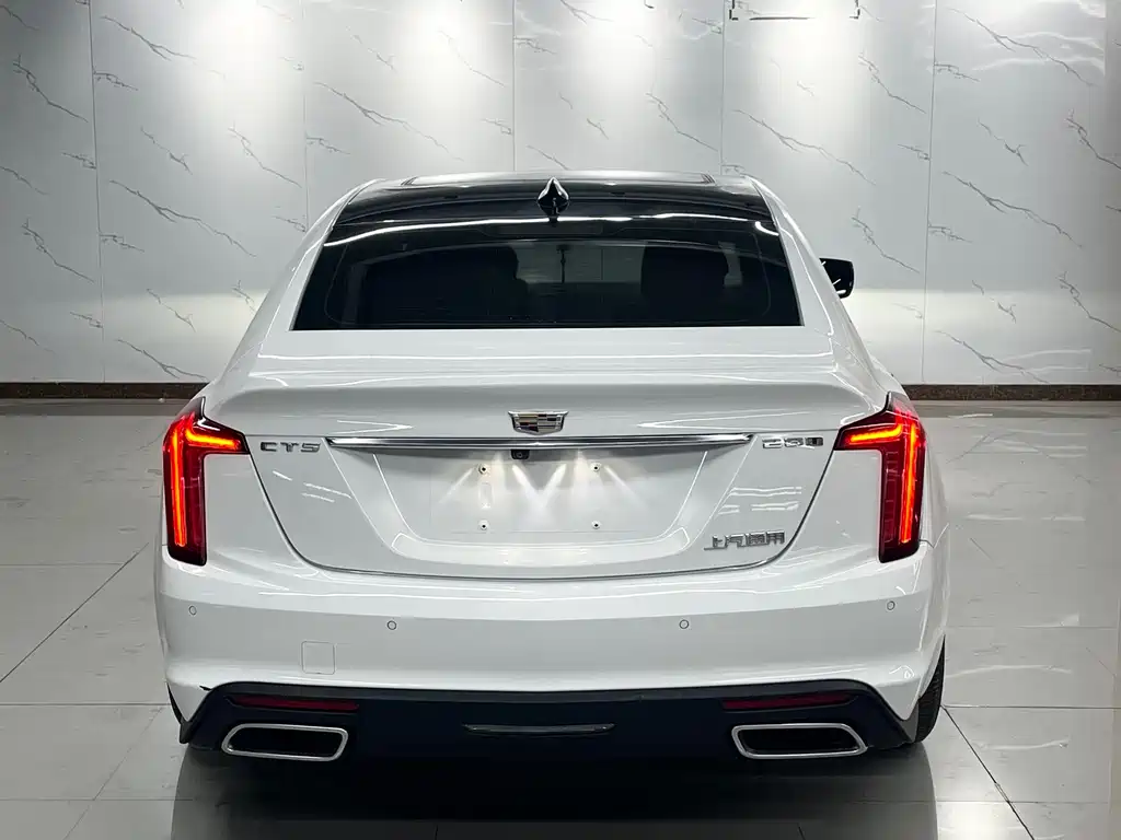 Cadillac CT5 — фото 5