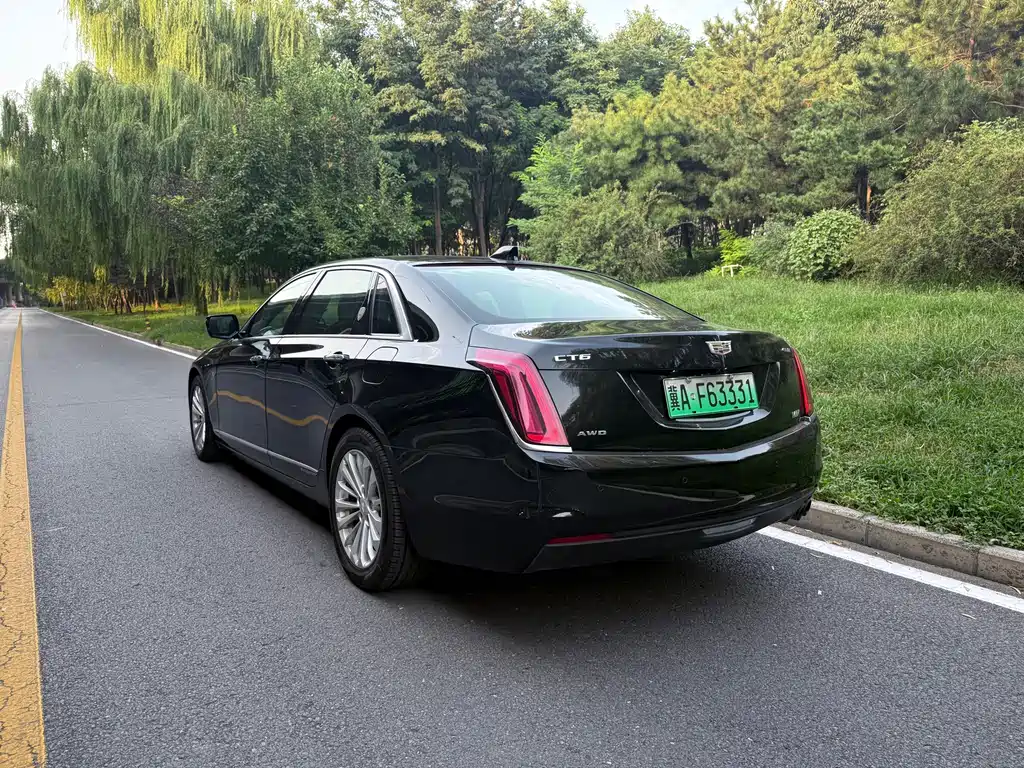 Cadillac CT6 Plug-in — фото 4