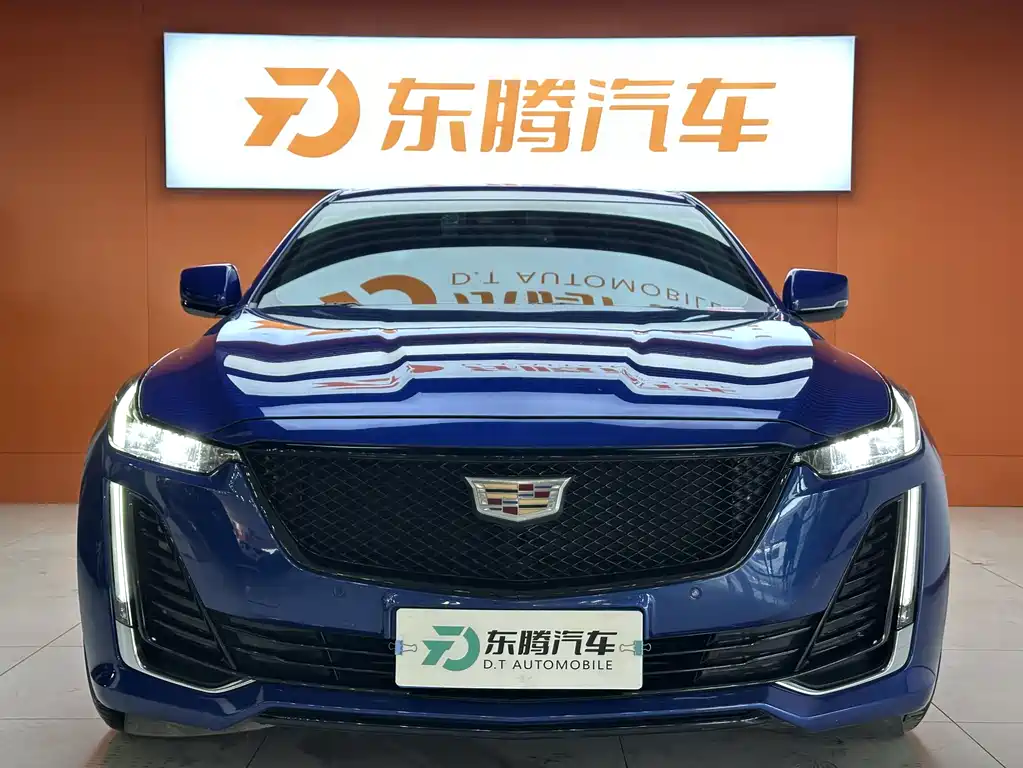 Cadillac CT5 — фото 2