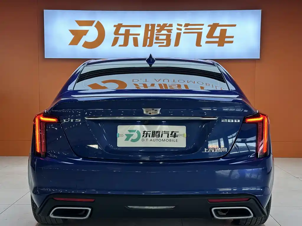 Cadillac CT5 — фото 7