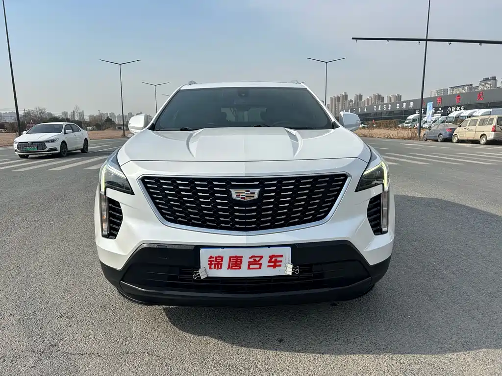 Cadillac XT4 — фото 2