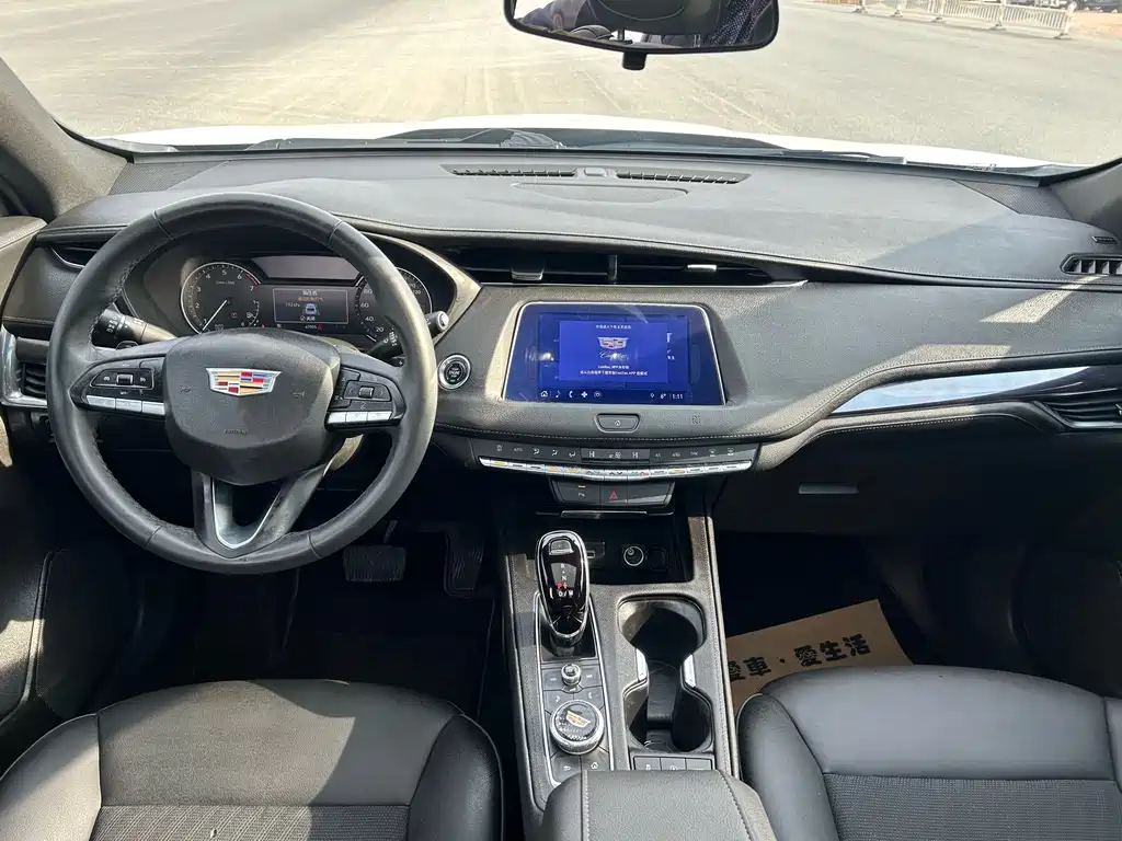 Cadillac XT4 — фото 4