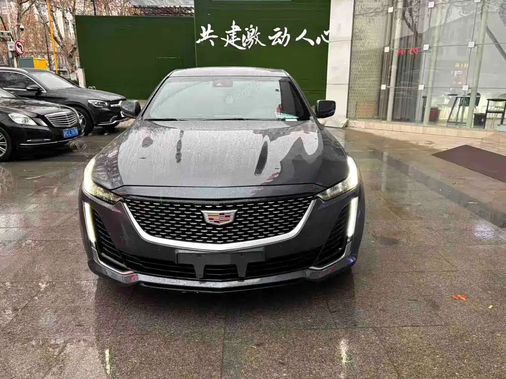 Cadillac CT5 — фото 2