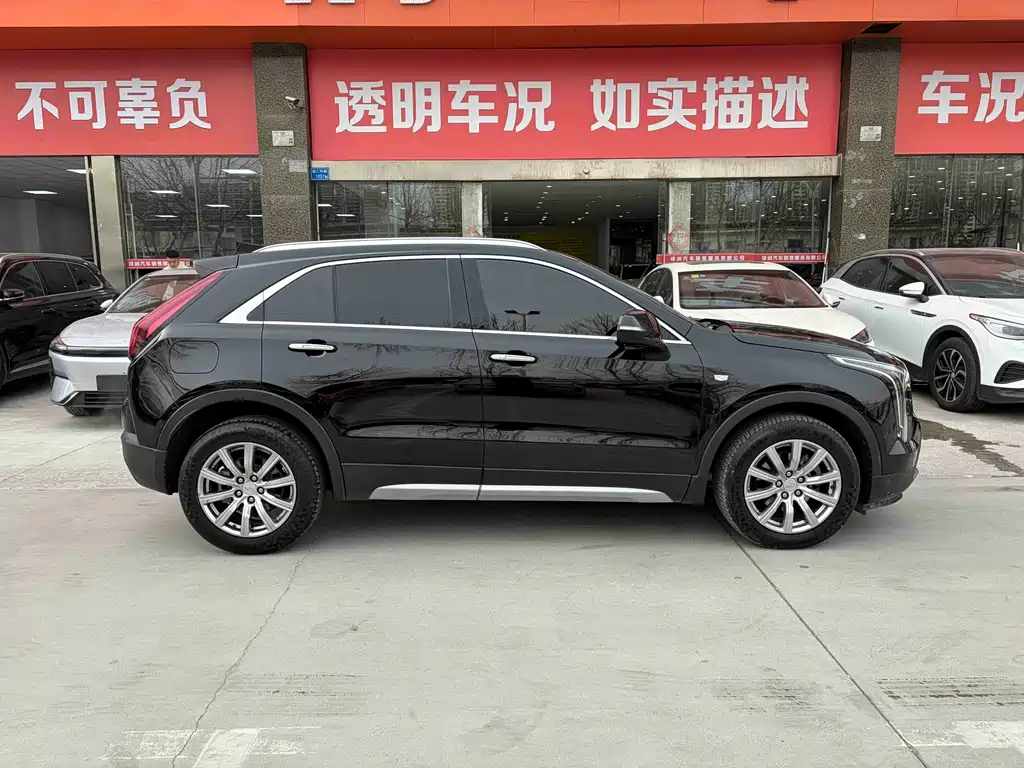 Cadillac XT4 — фото 4