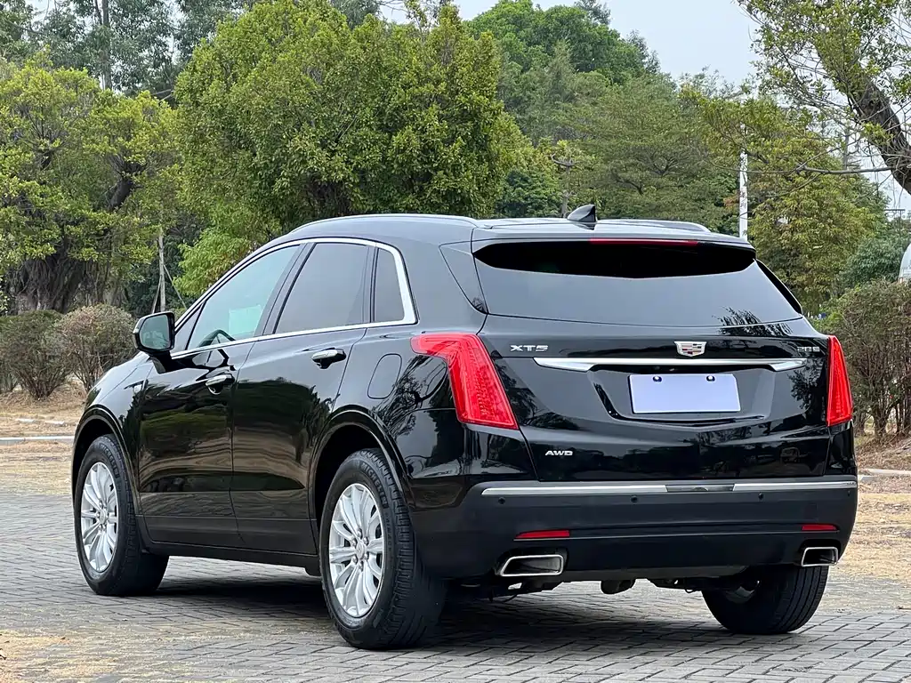 Cadillac XT5 — фото 4
