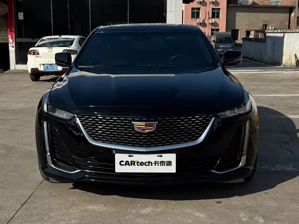 Cadillac CT5 — фото 2