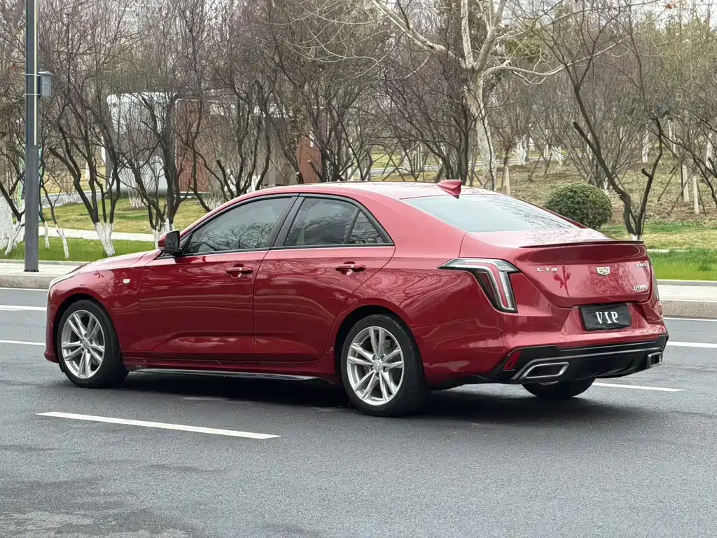 Cadillac CT4 — фото 6