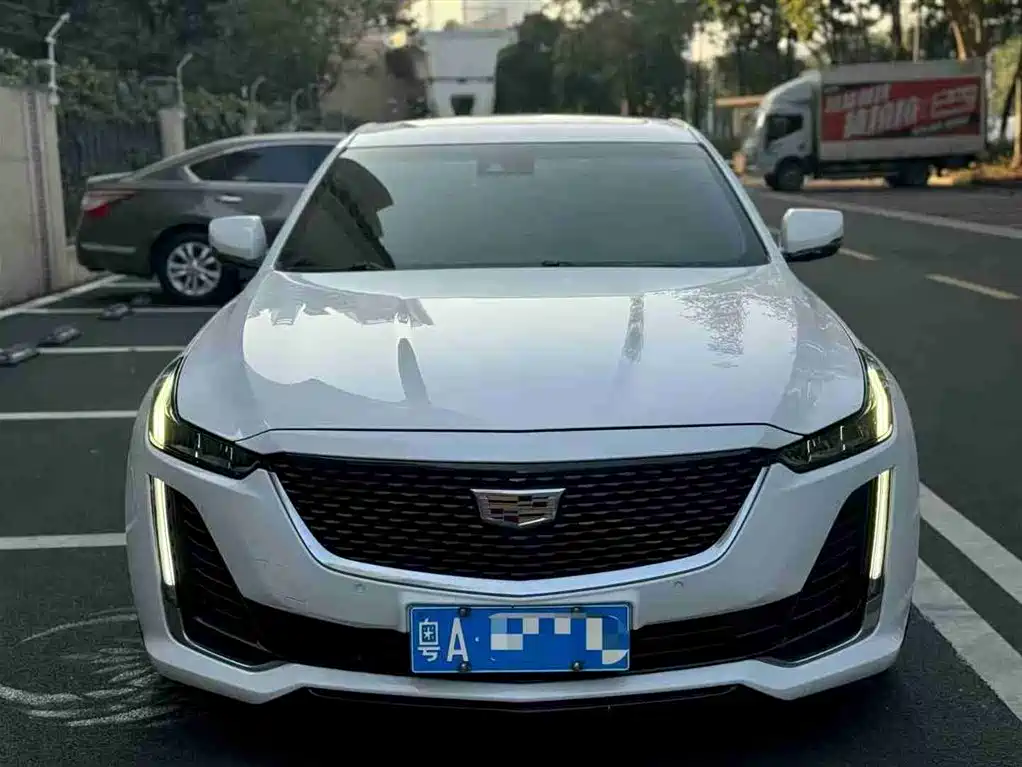 Cadillac CT5 — фото 3