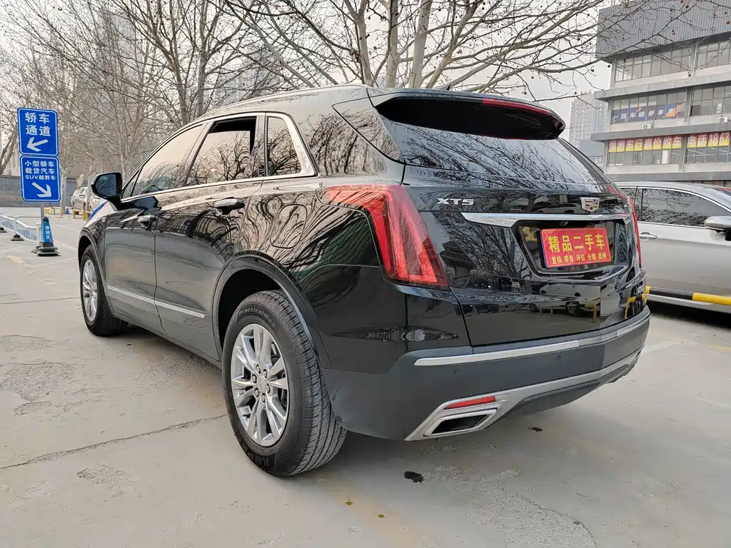 Cadillac XT5 — фото 6