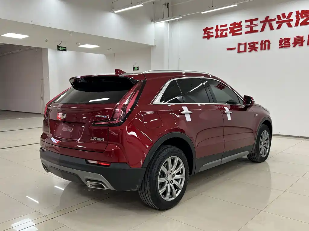 Cadillac XT4 — фото 3