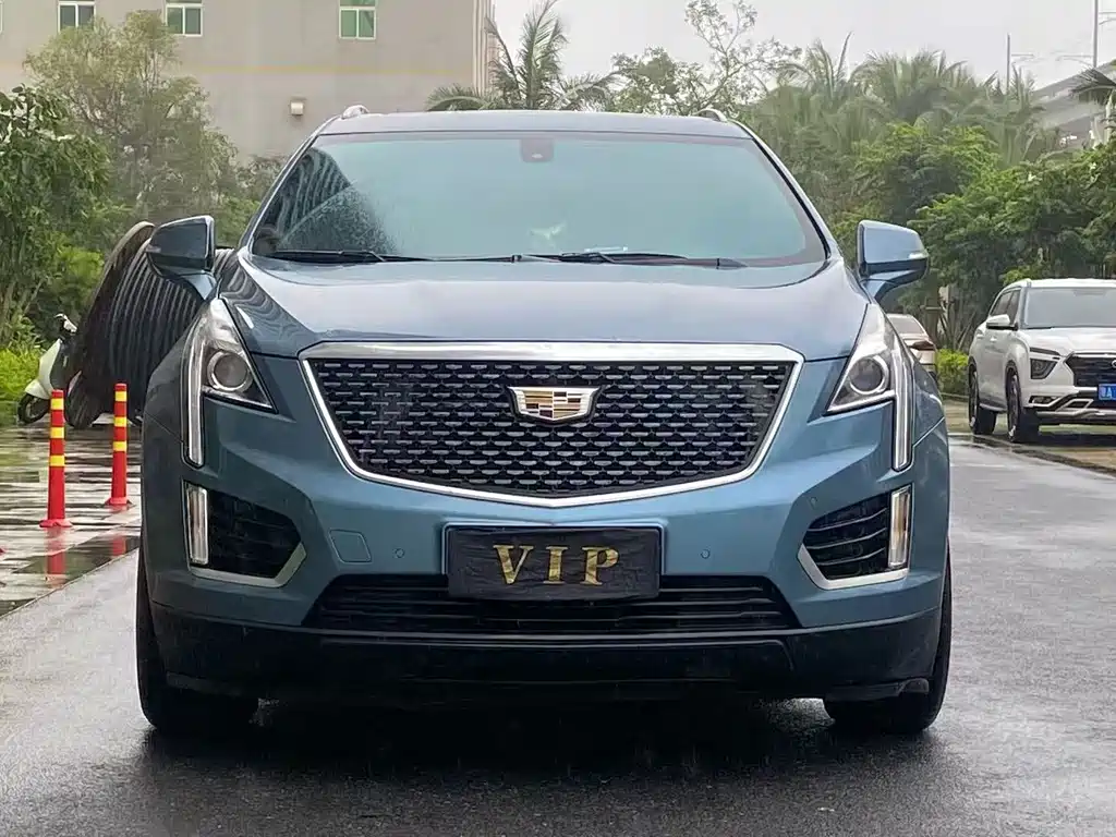 Cadillac XT5 — фото 11