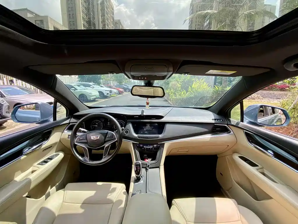 Cadillac XT5 — фото 4