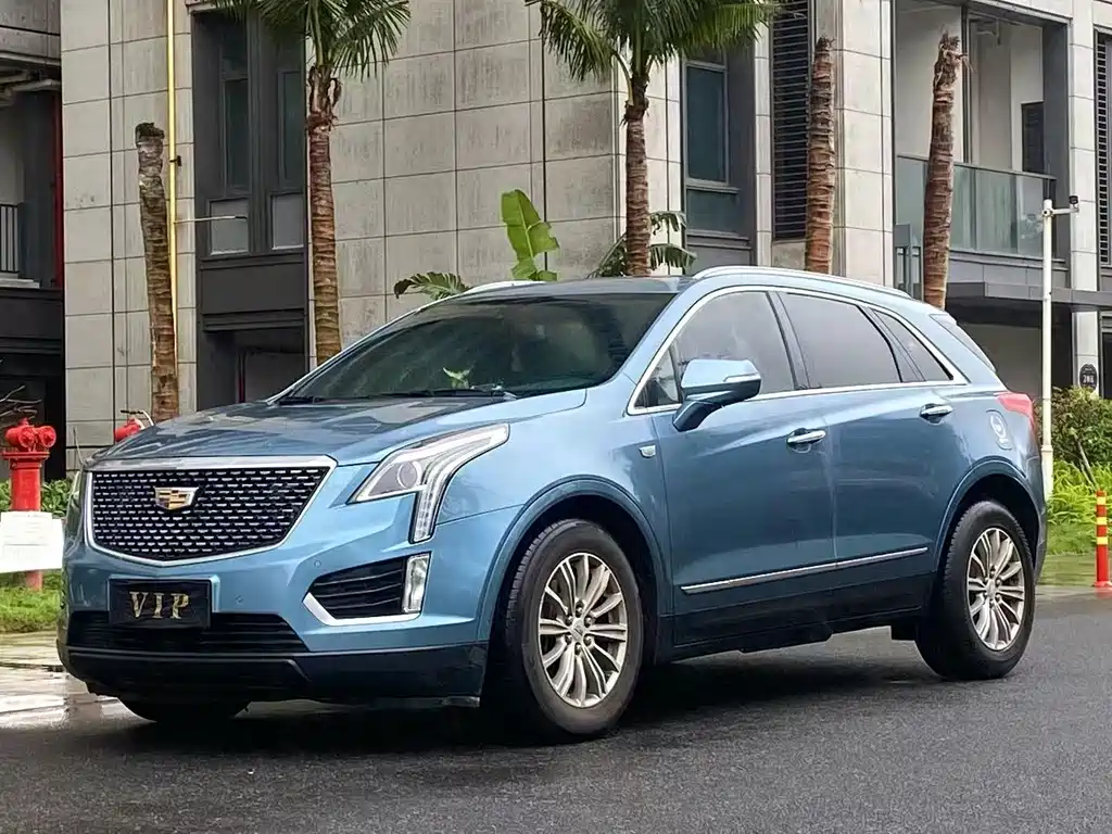 Cadillac XT5 — фото 10
