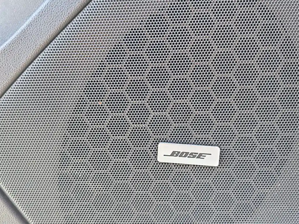 Cadillac XT5 — фото 24