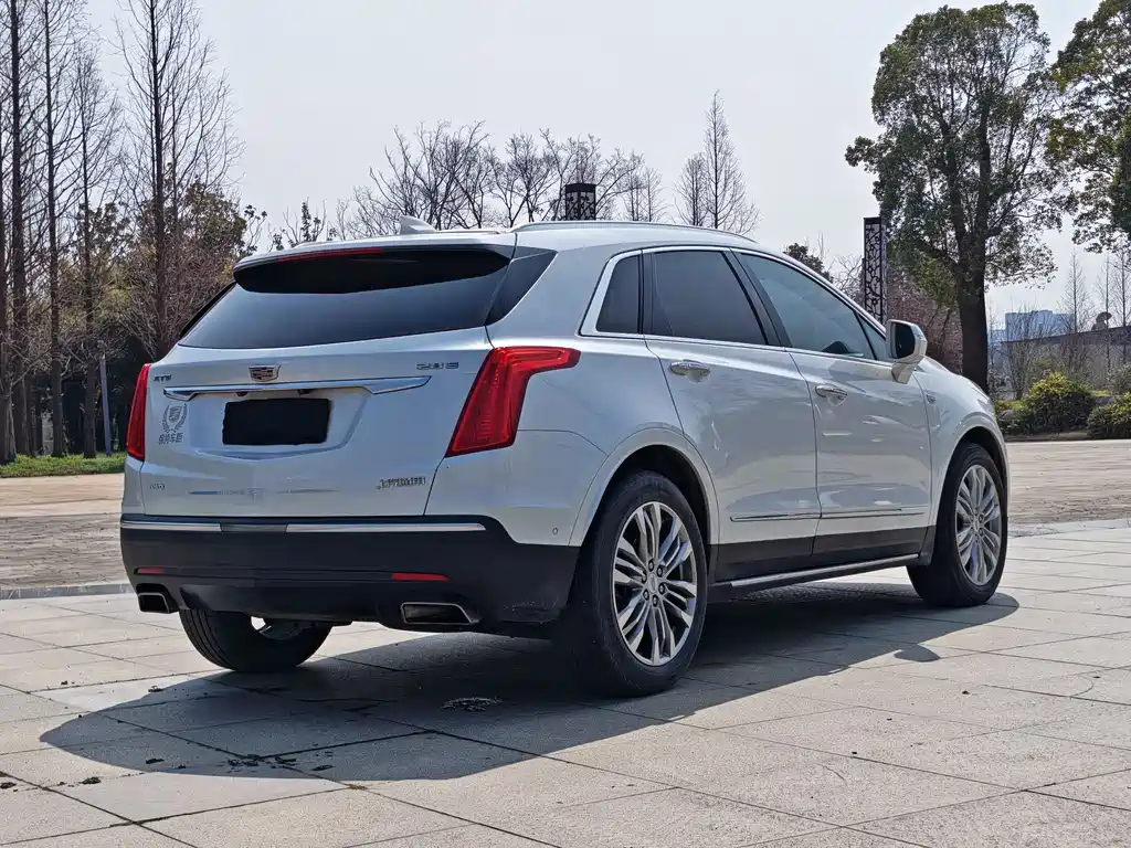Cadillac XT5 — фото 5