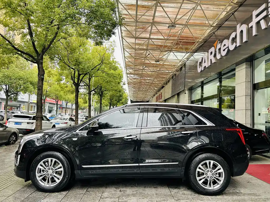 Cadillac XT5 — фото 5
