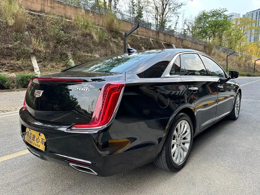 Cadillac XTS — фото 5