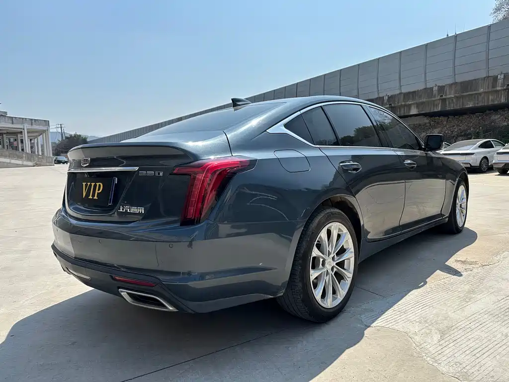 Cadillac CT5 — фото 9