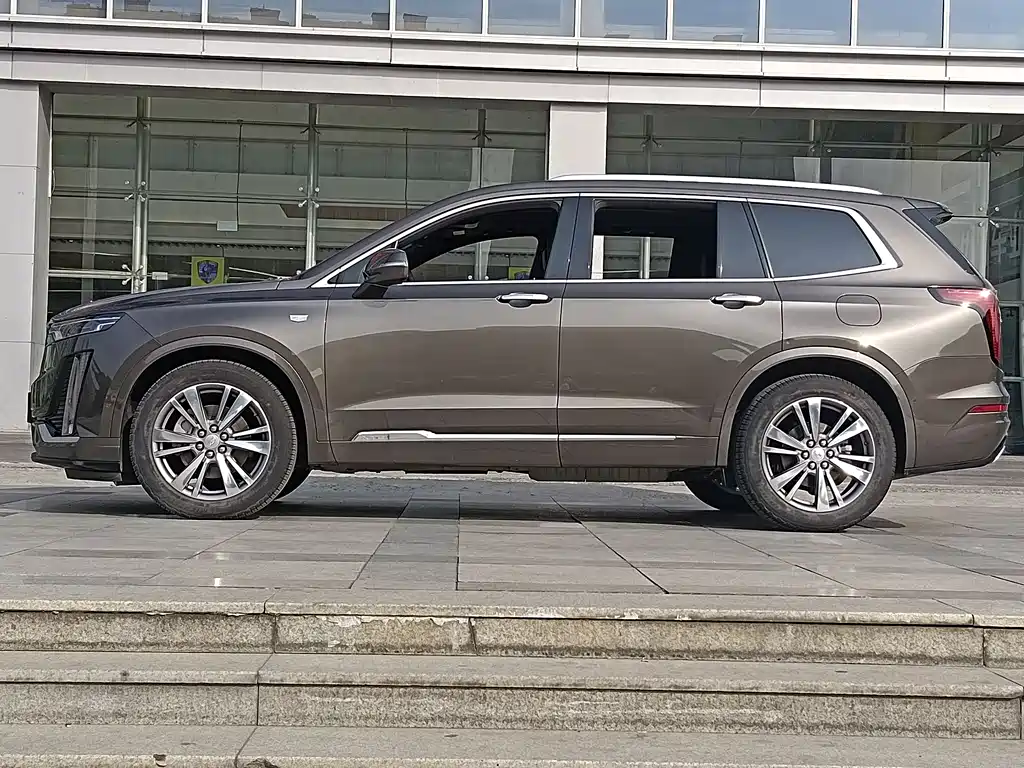 Cadillac XT6 — фото 5