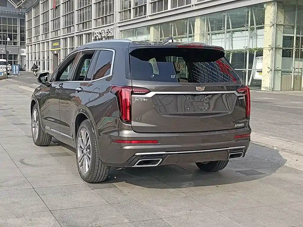 Cadillac XT6 — фото 6