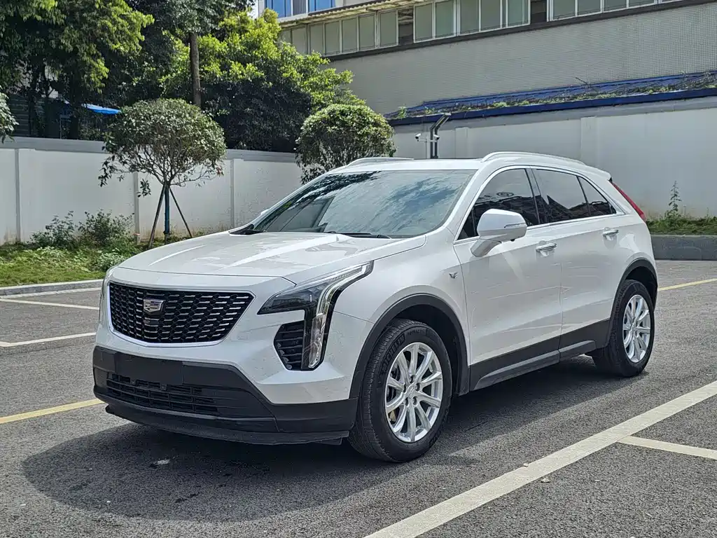 Cadillac XT4 — фото 2
