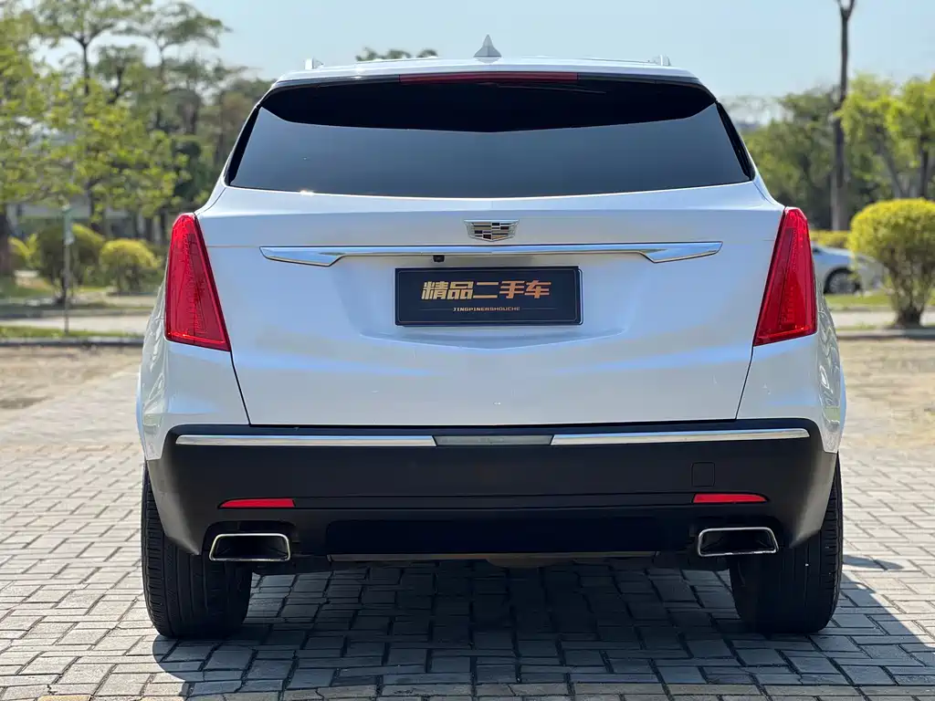 Cadillac XT5 — фото 6