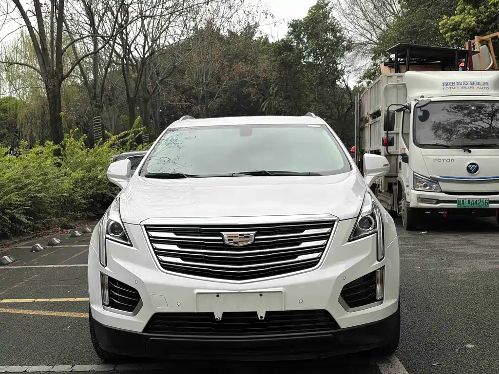 Cadillac XT5 — фото 2