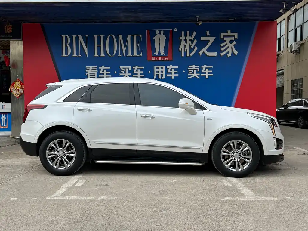 Cadillac XT5 — фото 25