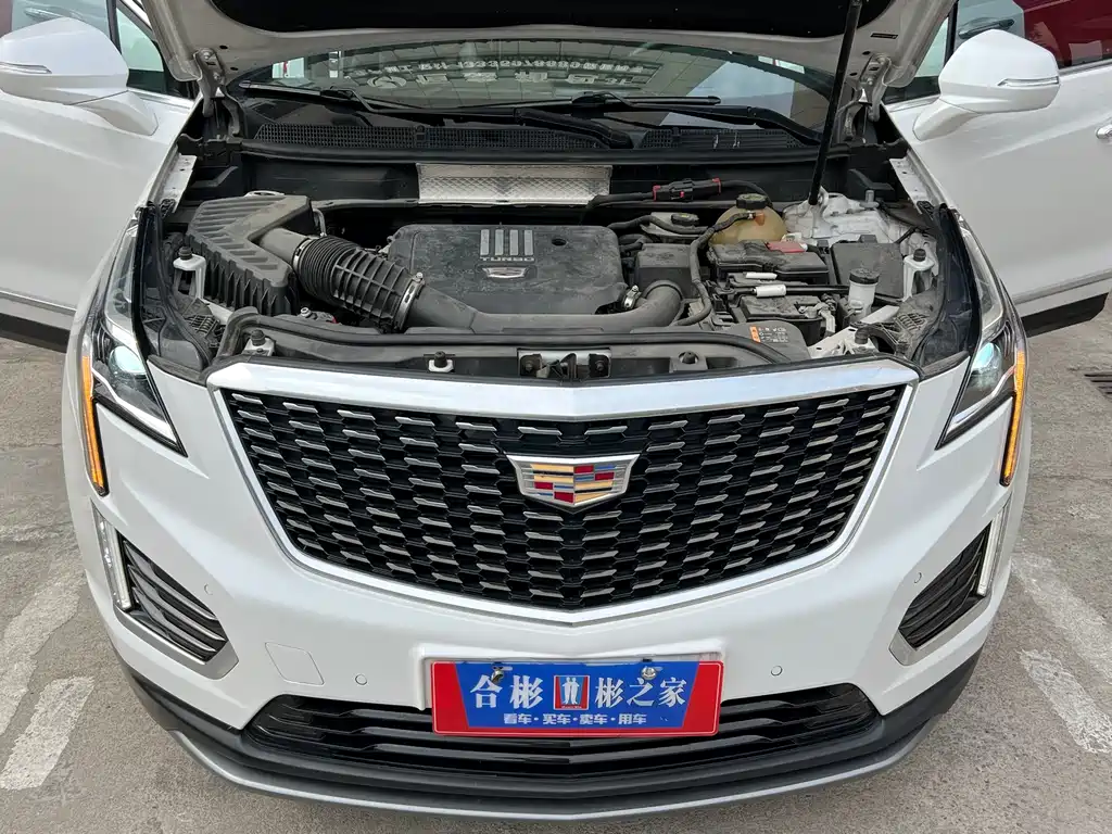 Cadillac XT5 — фото 26