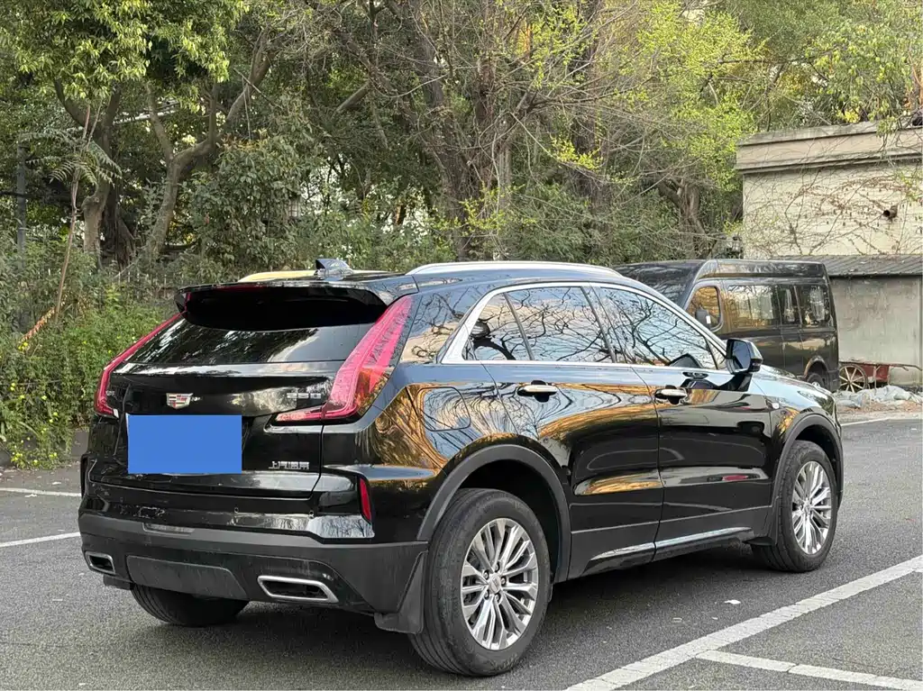 Cadillac XT4 — фото 5