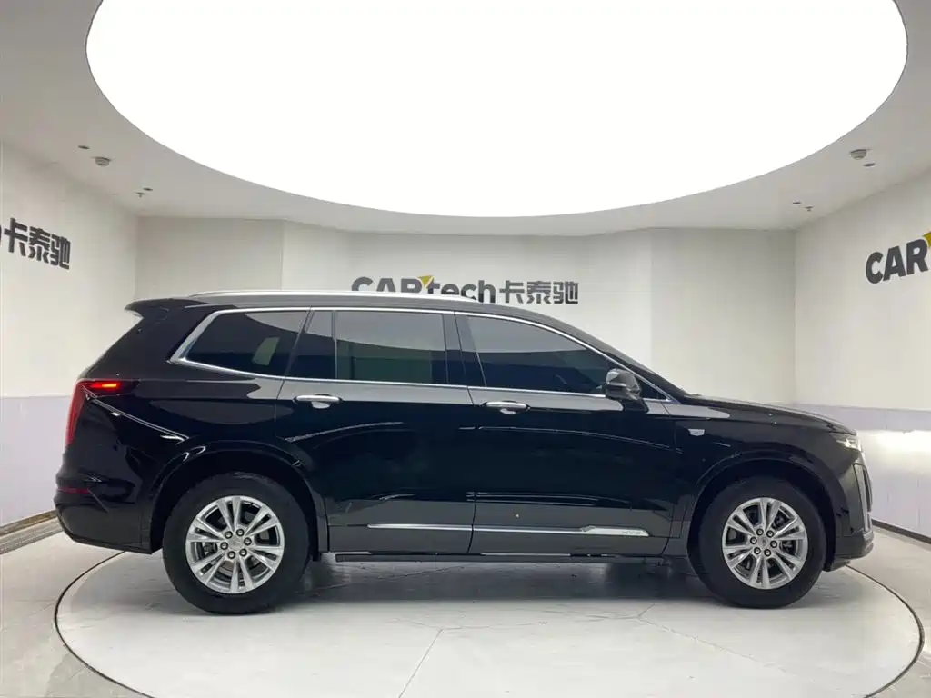 Cadillac XT6 — фото 5