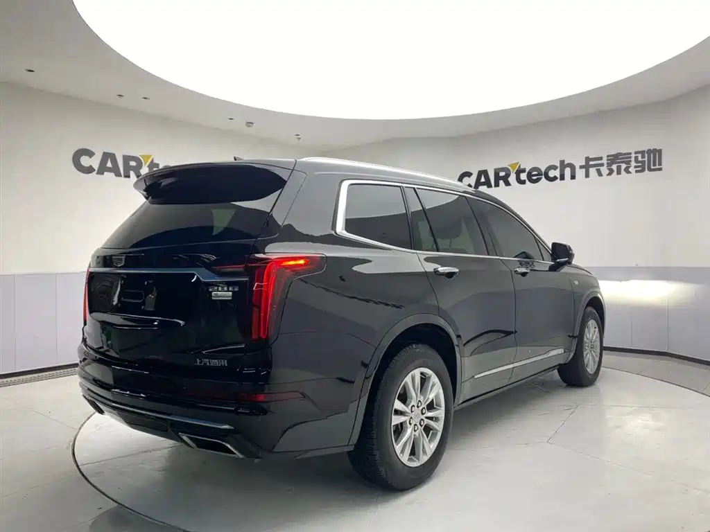 Cadillac XT6 — фото 6